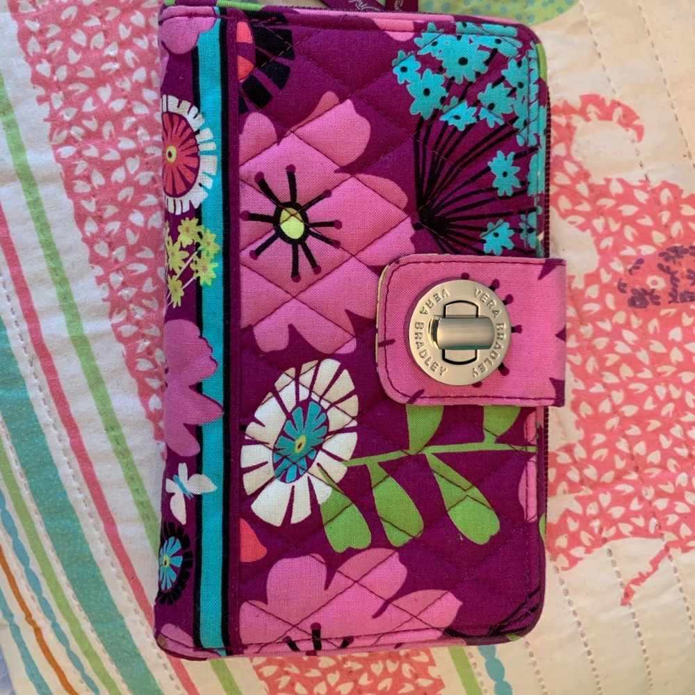 Vera bradley wallet